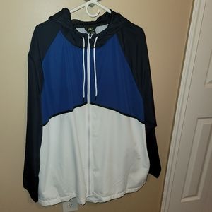 Athletic light weight men's windbreaker jacket